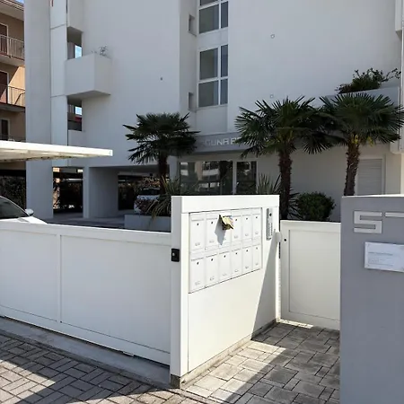 Laguna Palace - Nuovo Vicino Al Mare Διαμέρισμα *